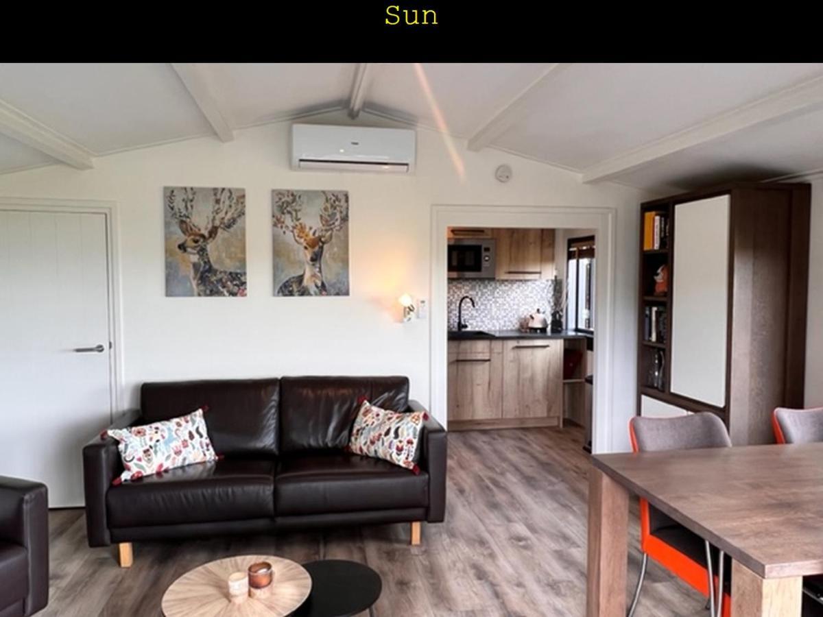 Inn To The Beach Ouddorp Exterior photo